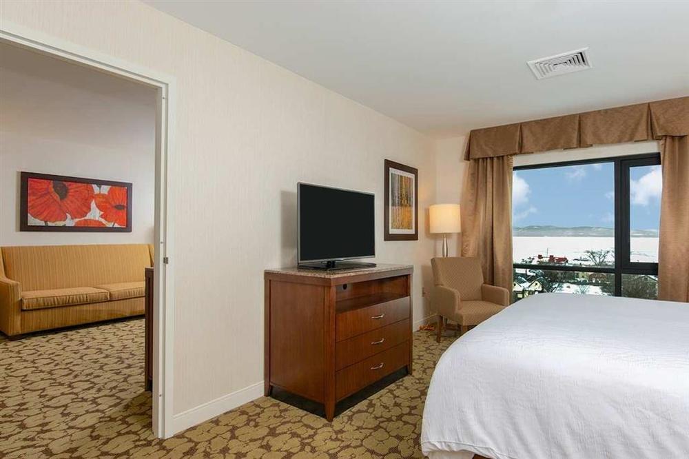 Hilton Garden Downtown 3*