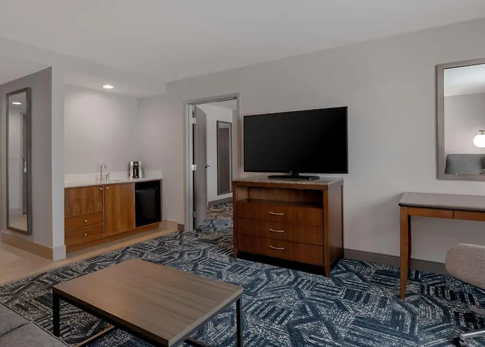 Hilton Garden Inn Burlington Downtown