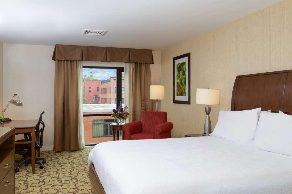 Hilton Garden Downtown 3*